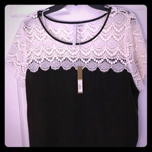 Lauren Conrad Black and white blouse